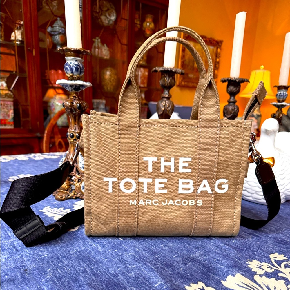 Marc Jacobs The Tote Bag